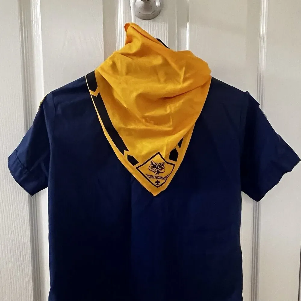 Boy Scouts of America Button Up Blue Uniform Top Patches Neckerchief Boys Size L